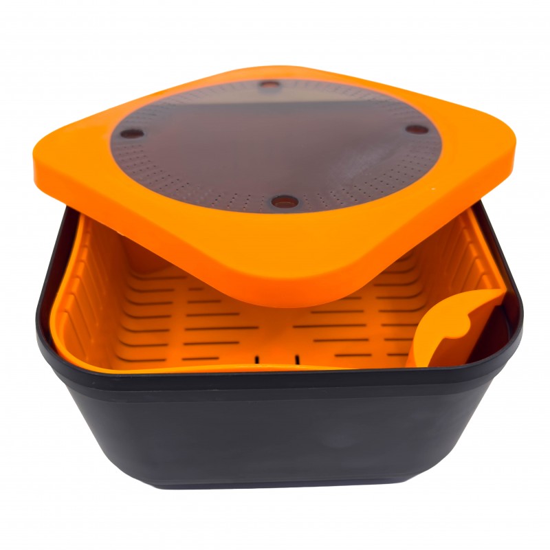 Pojemnik Z Sitkiem I Pokrywką Moonfin 1,875l