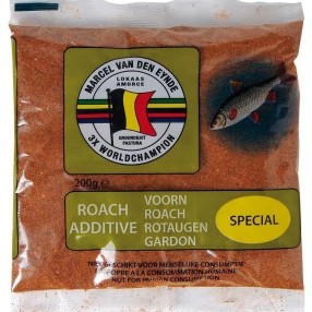 Atraktor Marcel Van Den Eynde Roach Special 200g