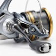 Kołowrotek Shimano Ultegra 2500 FC - zbliżenie korbki i kabłąka (wizualizacja)