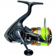 Kołowrotek Daiwa 20 LAGUNA LT 2000 + Plecionka J-Braid X4 0.13mm/130m - widok z drugiej strony (wizualizacja)