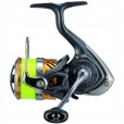 Kołowrotek Daiwa 20 Laguna LT 3000-C + Plecionka J-Braid X4 0,19mm/130m - widok z drugiej strony (wizualizacja)