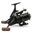 Kołowrotek Okuma Custom Black CB-80 - widok z drugiej strony (wizualizacja)