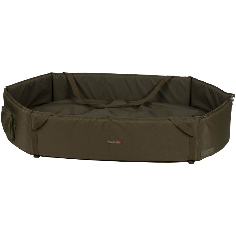 Mata Trakker Sanctuary Deluxe Oval Crib